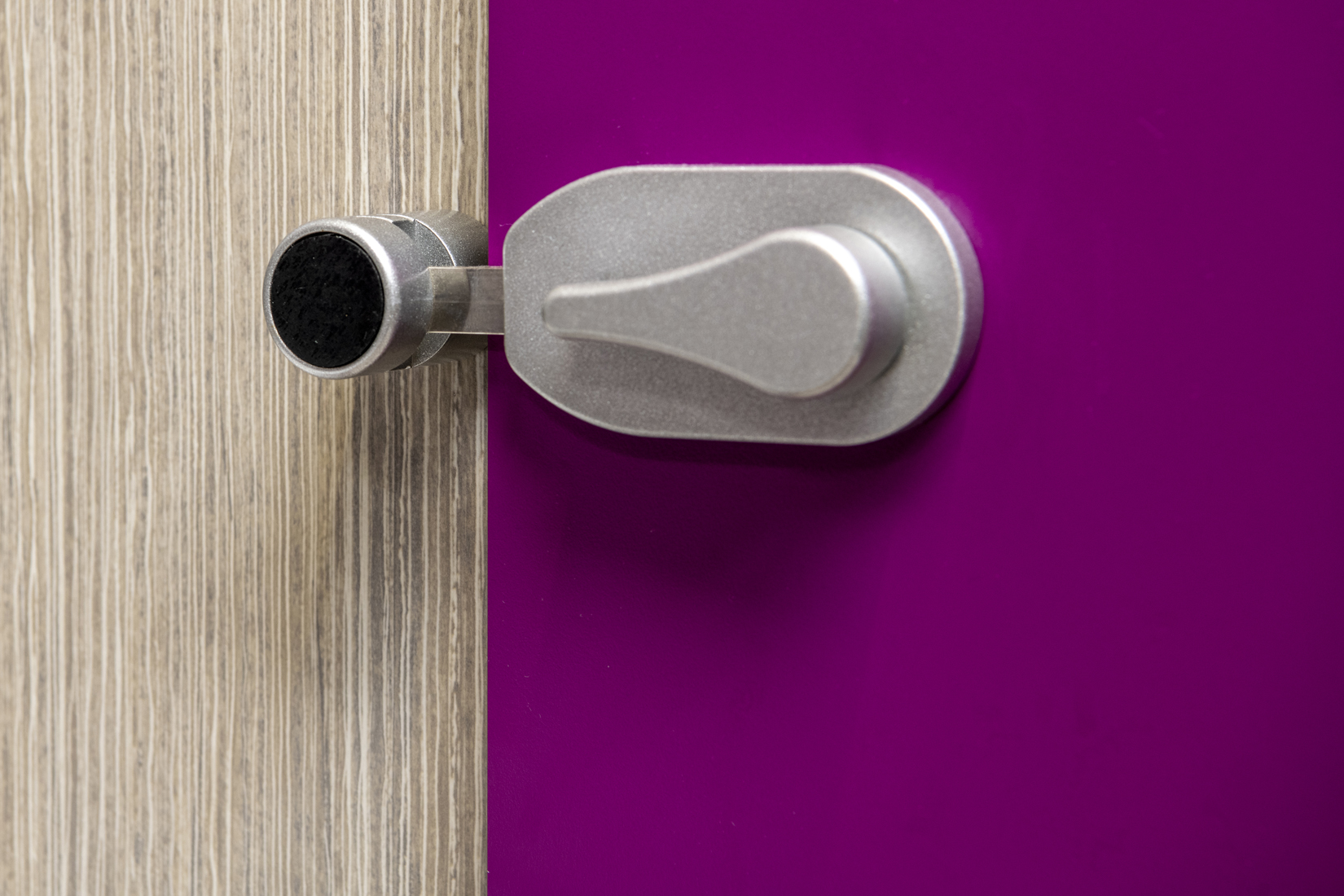 Toilet Cubicle Doors, Locks and Hinges Concept Cubicle Systems