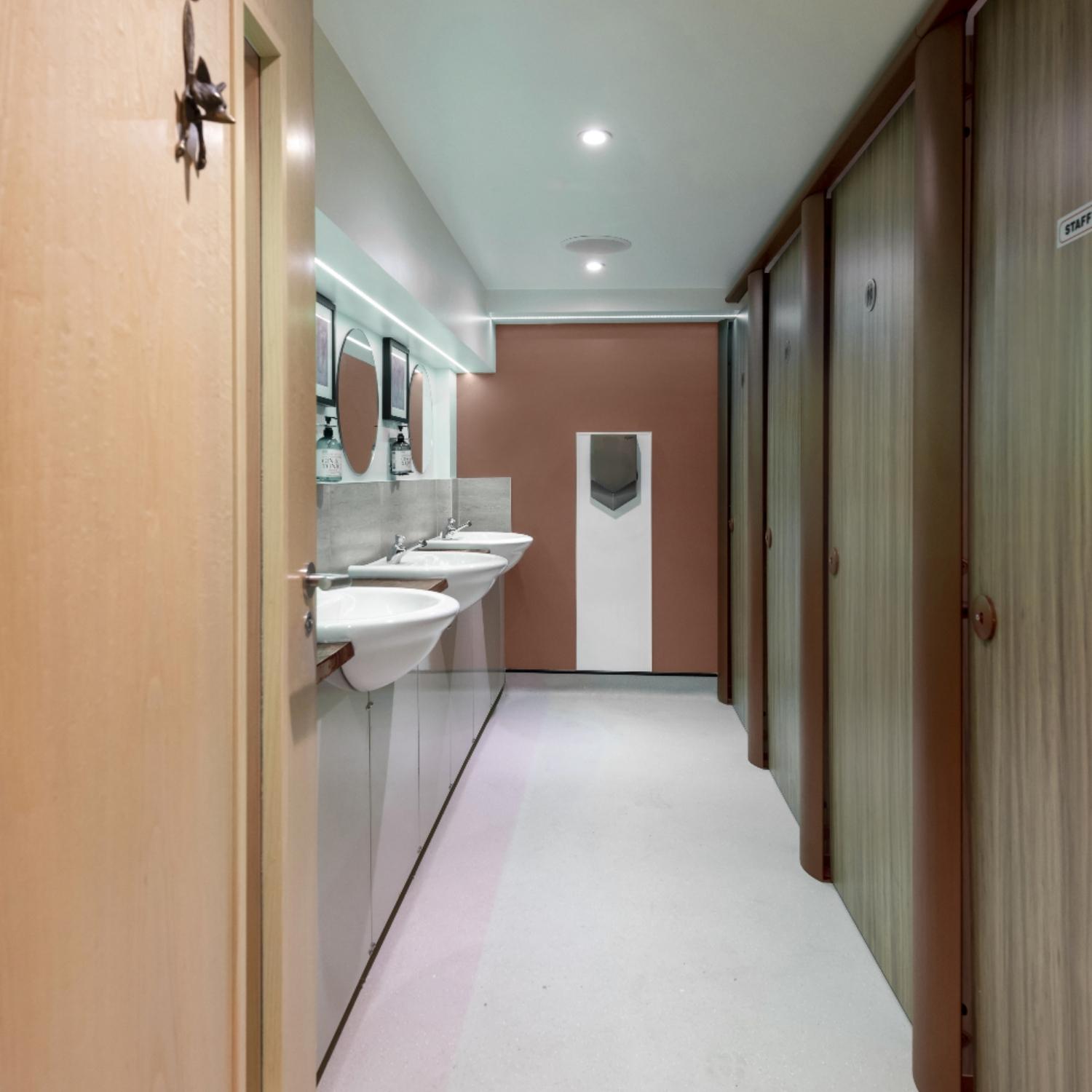 Refined Refurbishment At The Snooty Fox Concept Cubicle Systems