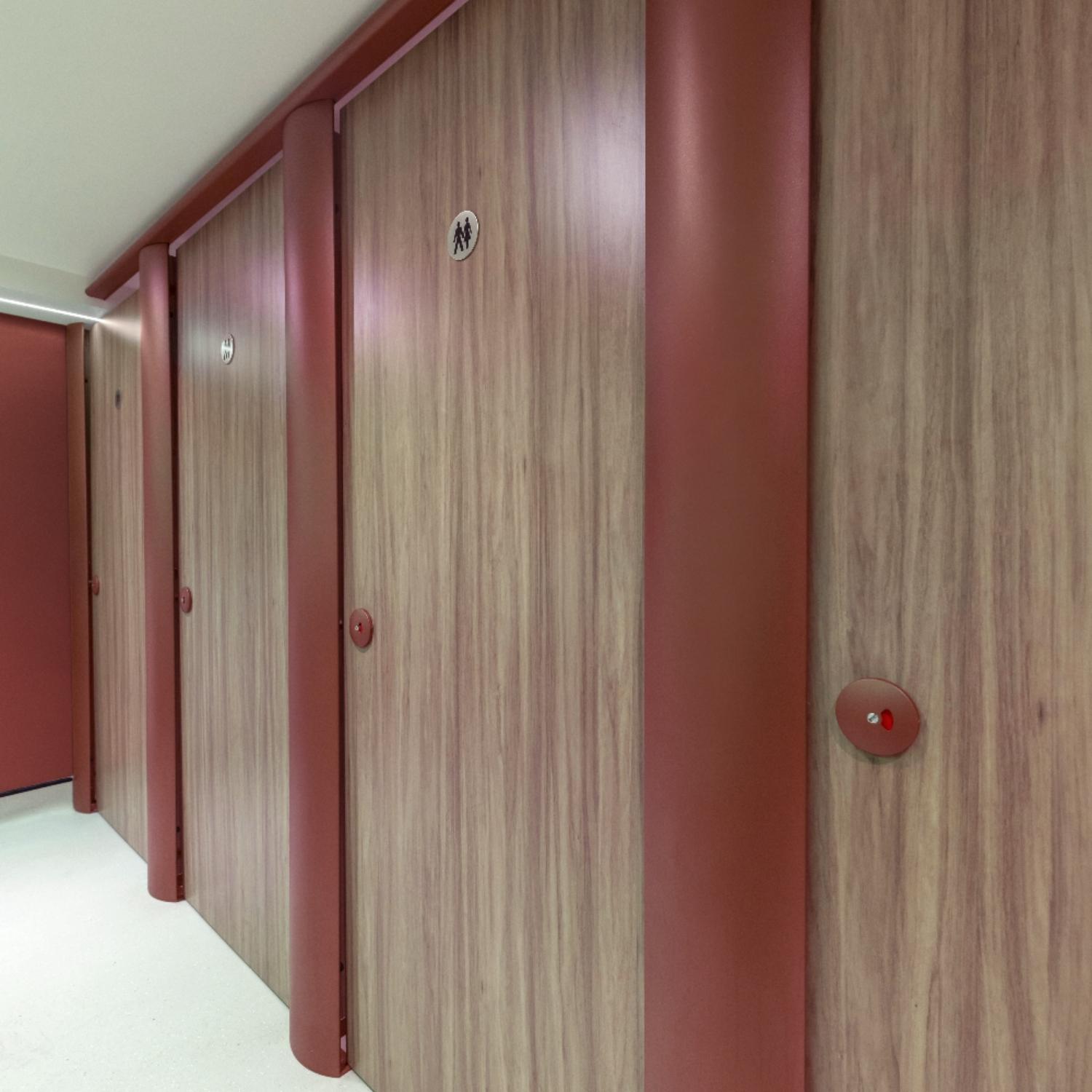 Refined Refurbishment At The Snooty Fox Concept Cubicle Systems